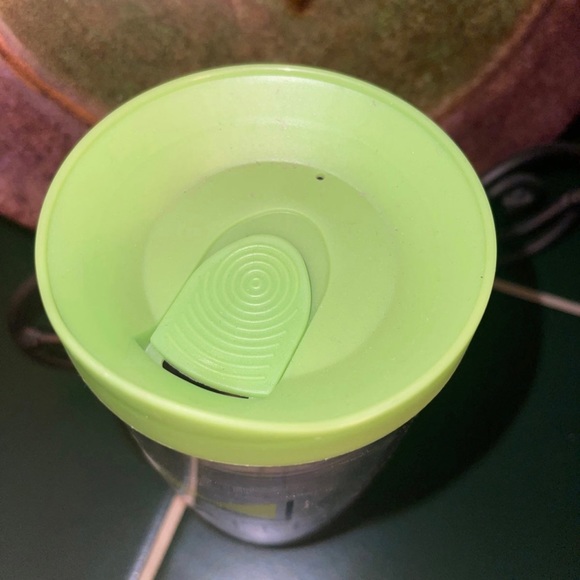 Autographed Drew Brees Plastic Drinkware - Picture 4 of 4